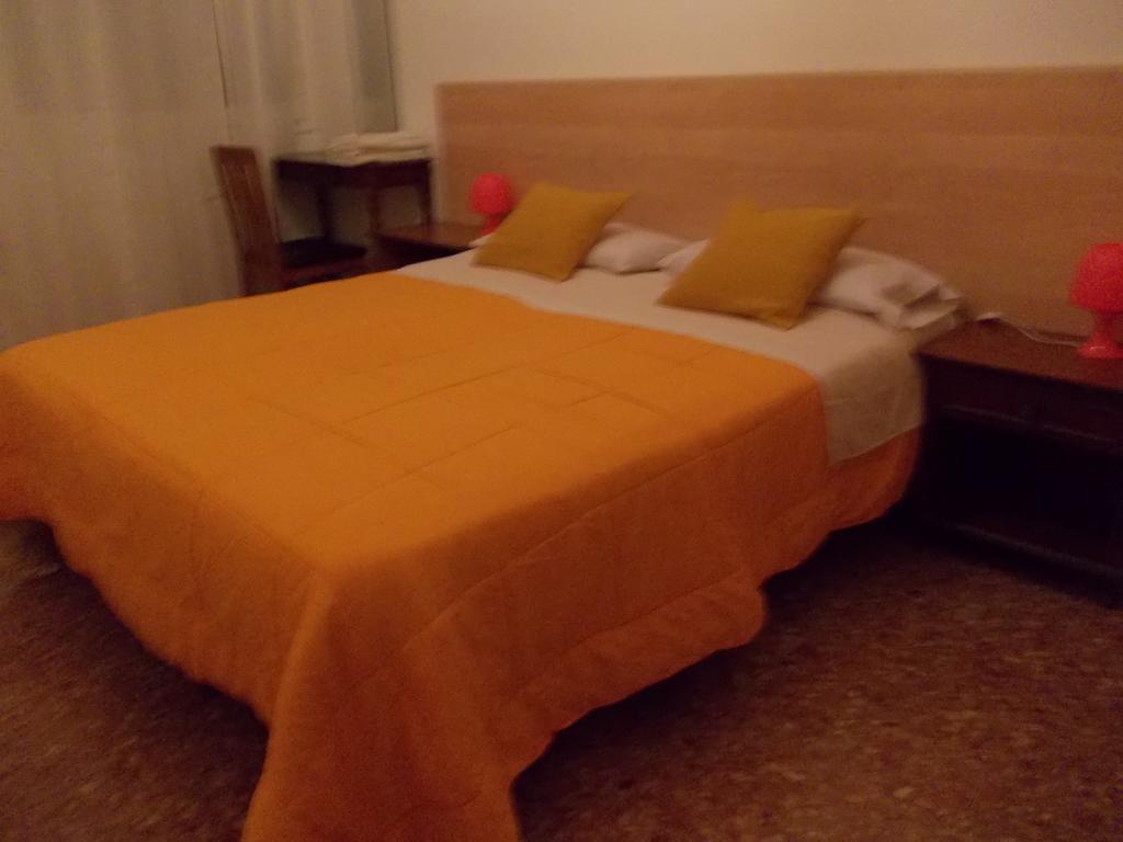 טרוויסו Travellers Lodge Bed & Rooms חדר תמונה