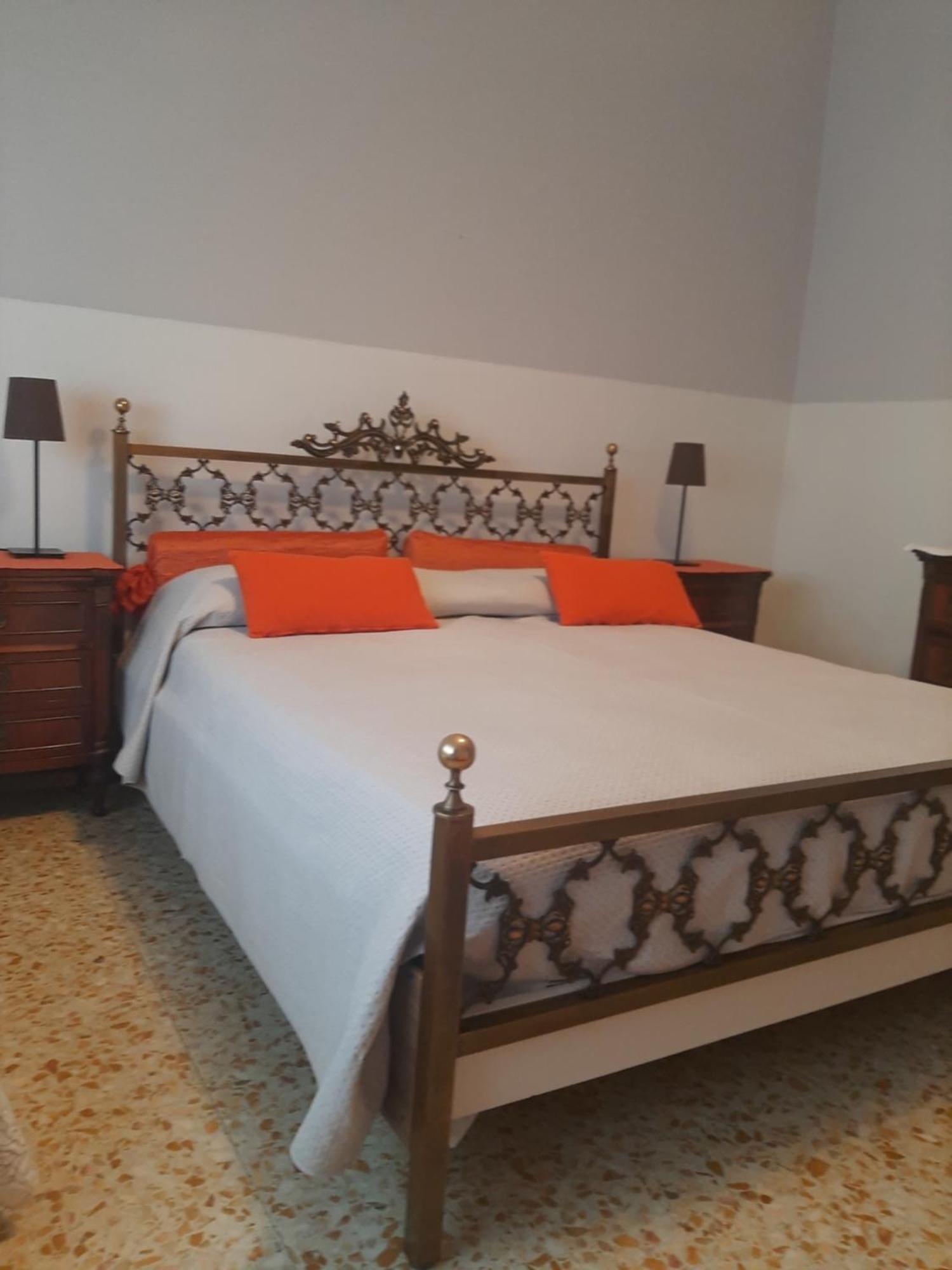 טרוויסו Travellers Lodge Bed & Rooms מראה חיצוני תמונה
