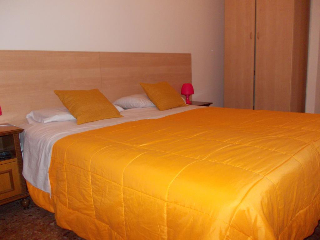 טרוויסו Travellers Lodge Bed & Rooms חדר תמונה