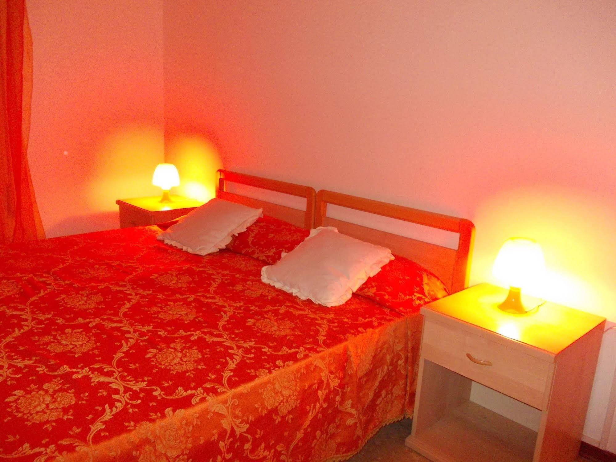 טרוויסו Travellers Lodge Bed & Rooms מראה חיצוני תמונה
