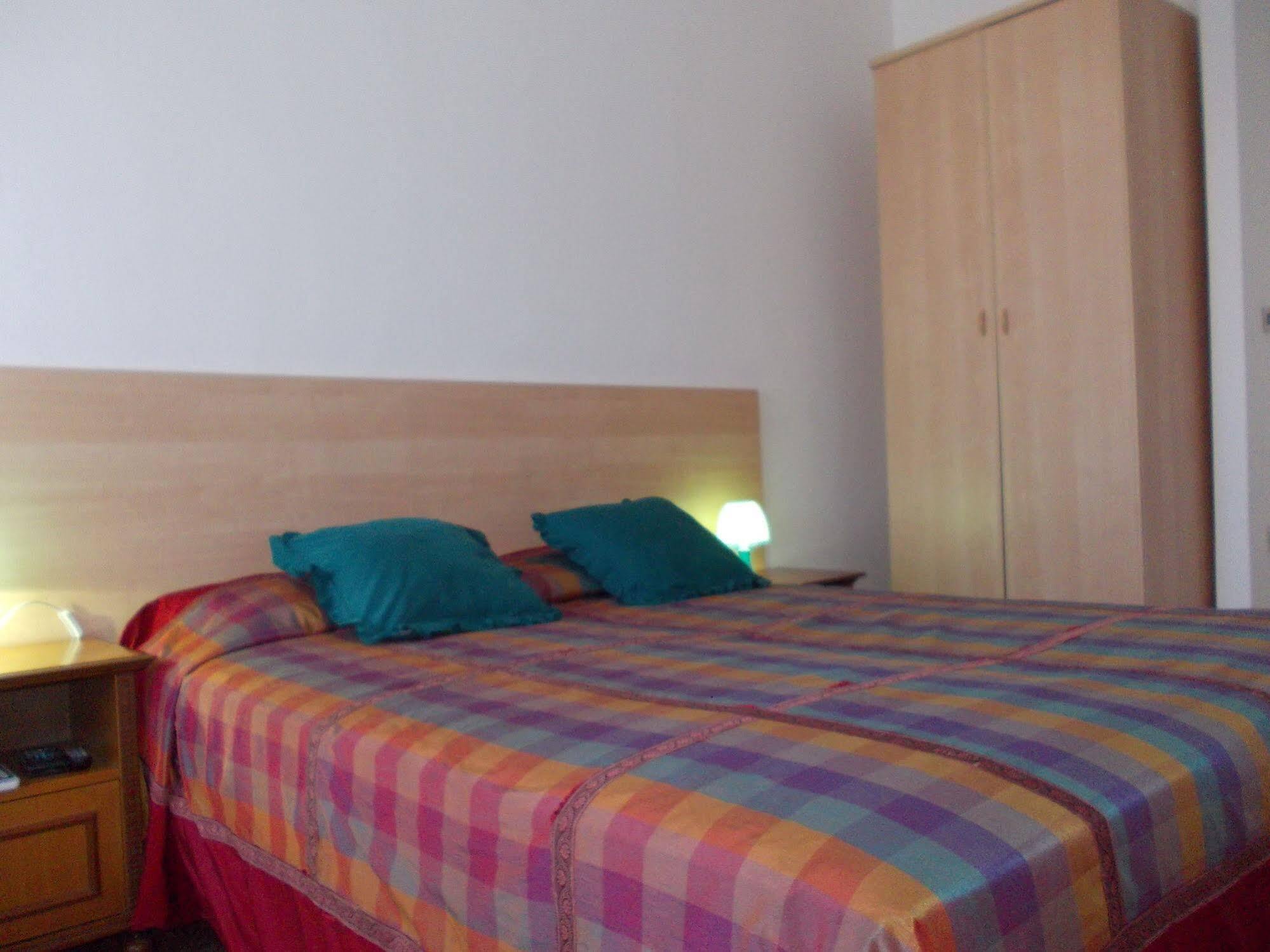 טרוויסו Travellers Lodge Bed & Rooms מראה חיצוני תמונה