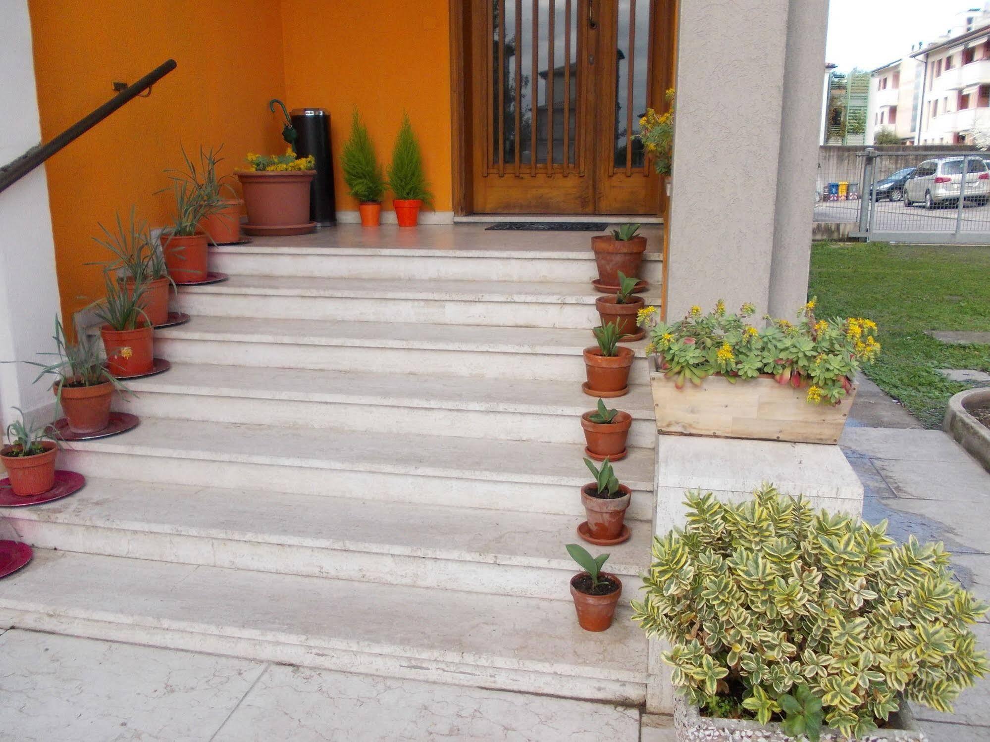 טרוויסו Travellers Lodge Bed & Rooms מראה חיצוני תמונה